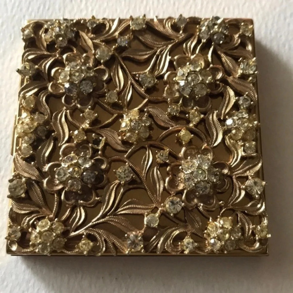 Vintage Jewelry - 1912 mirror vintage Australia cristals